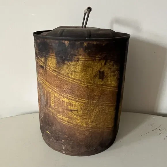 1940s Vintage 5 Gallon Metal Gas Can w/Handle Auto Advertising Collectible - Picture 2 of 6